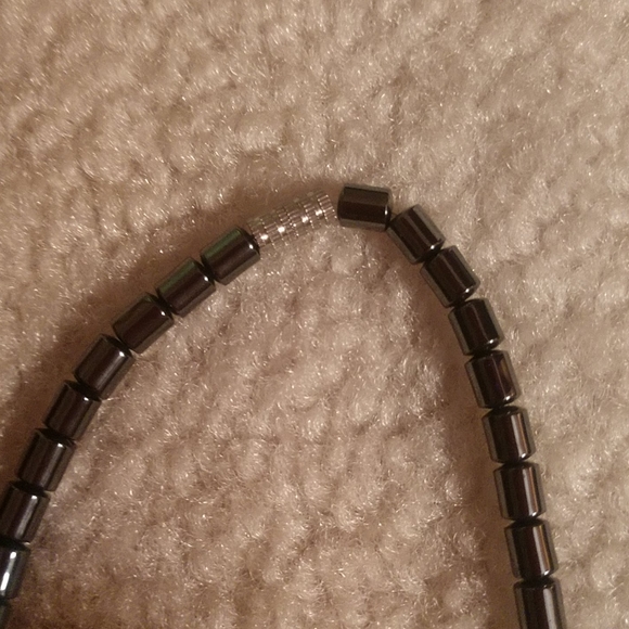 Metallic and blue costume necklace - Picture 3 of 3